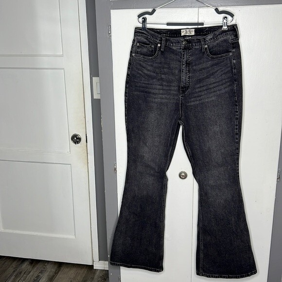 We The Free Denim - WE THE FREE CRVY High-Rise Flare Jeans Size 35 Vintage Faded Black Boho hippie